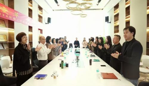 �ں���� ����ͻ��